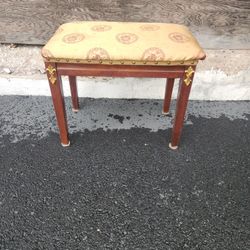 Beautiful Piano Bench 