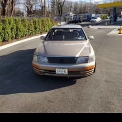 1995 Lexus LS 400