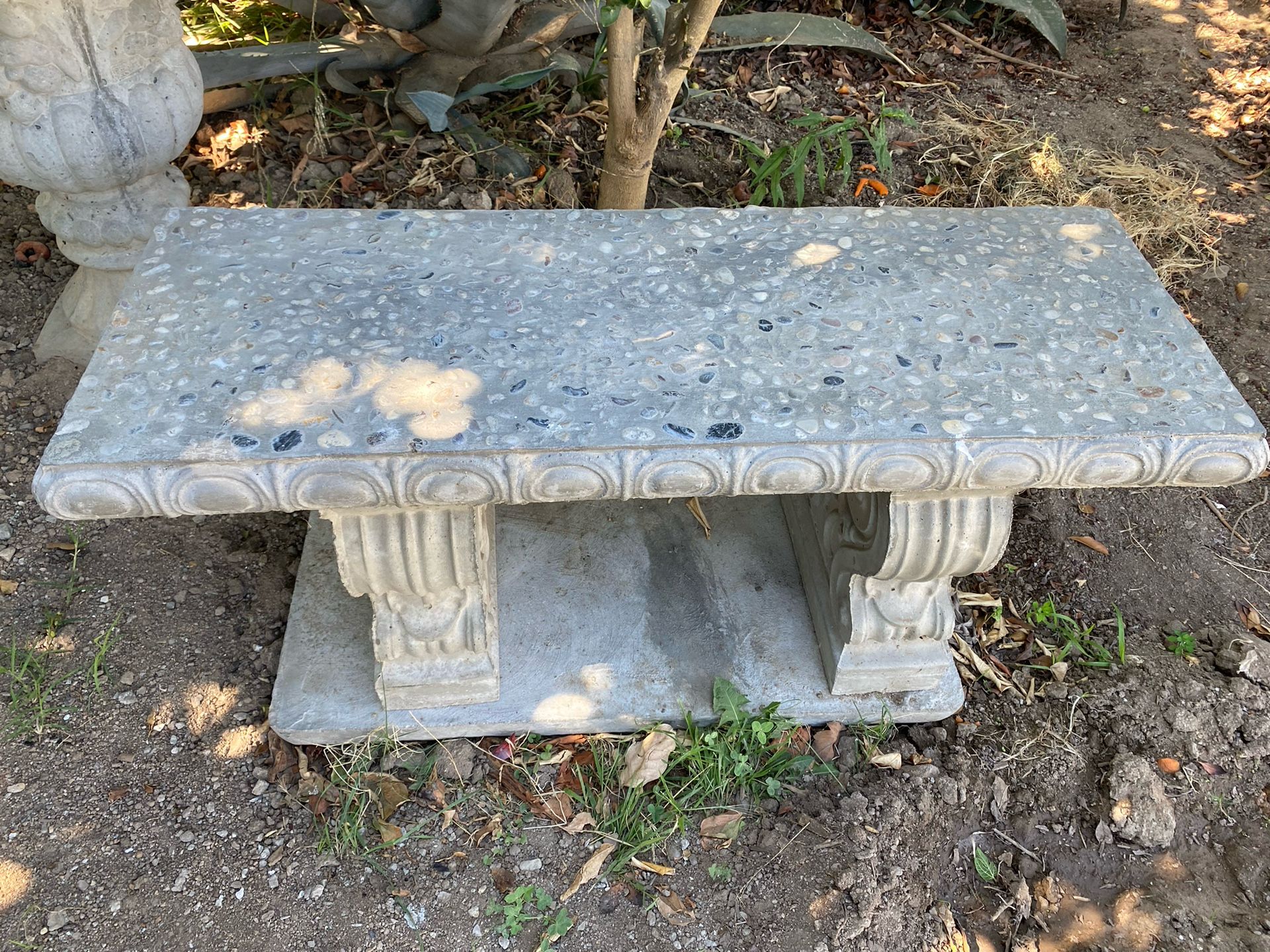 Concrete Benches . Bancas De Concreto