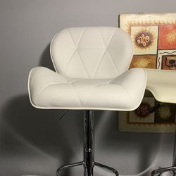 Brand New Set Of 4 White Bar Stools (prestige) / White Pub Stools / Adjustable Height And Swivel / Price Is Firm / Pick Up Only / chairs / sillas / ne