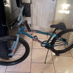 Mongoose Rebel  24" Inch