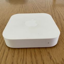 Apple AirPort Express AirMac (2nd Gen) Base Station Wireless Router
