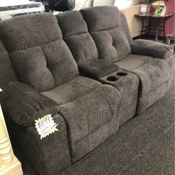 Reclining Loveseat 