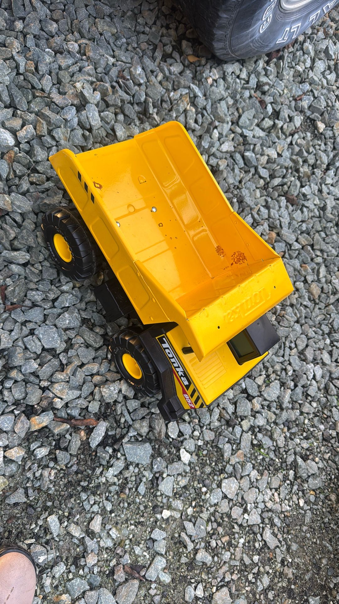 Tonka Dump Metal Car For Kids 