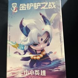 Gold Spatula Popmart  Talon Figure