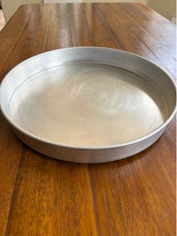 16”x2” and 14”x3” round cake pans