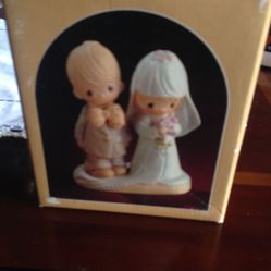 E-3114 Bride & Groom Precious Moments The Lord Bless You and Keep You 1980