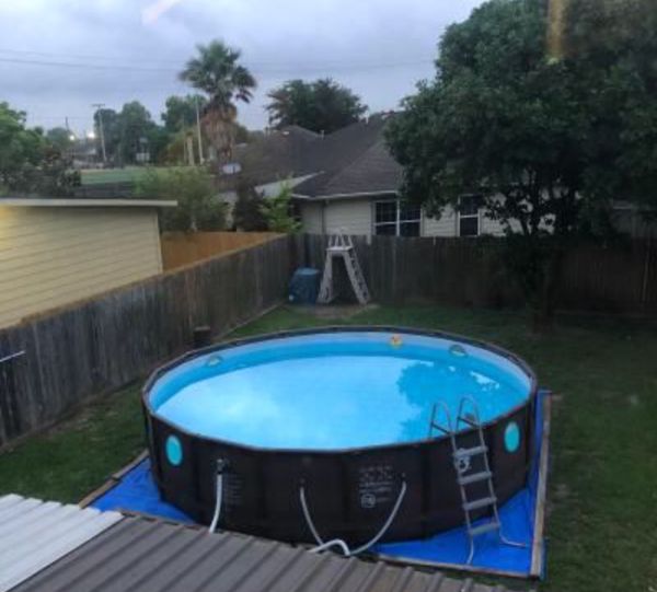 gallons in 22 x 52 pool