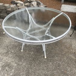 48” Lloyd Flanders Round Glass Top Outdoor Dining Table - Compare @$300+