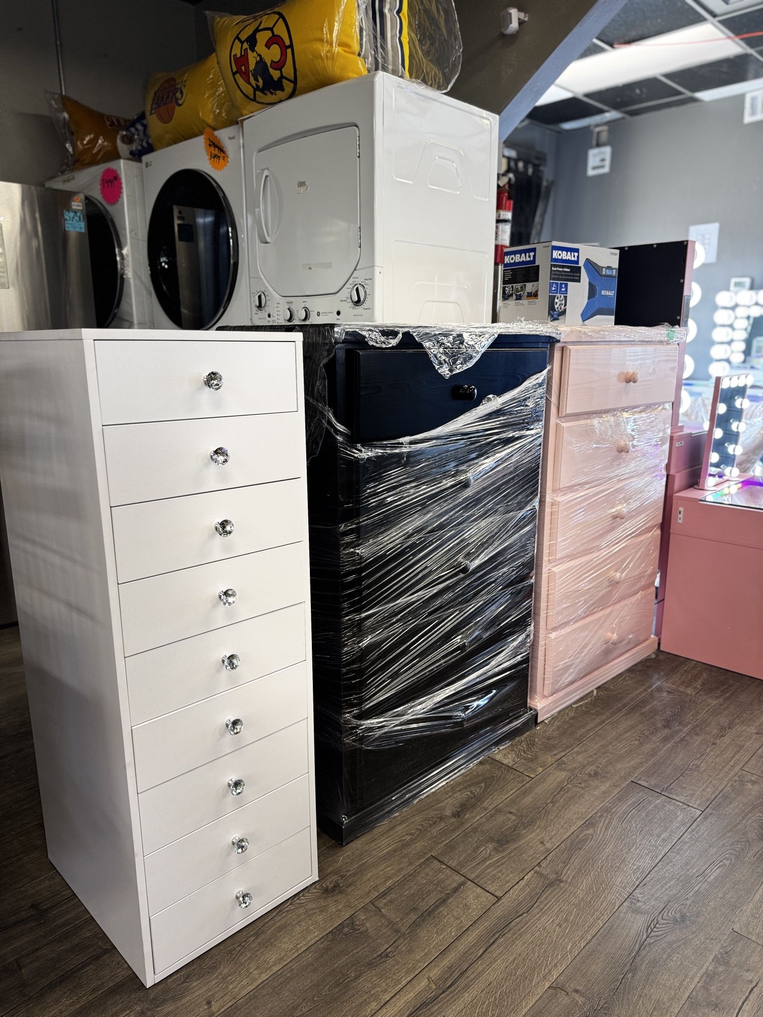 Dressers (Take It Home In Payments/ llévatelo a casa en pagos)