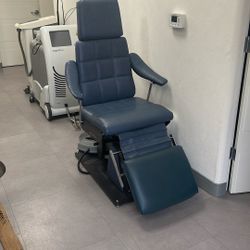 Medical Procedure Chair – DEXTA Electric Adjustable Chair 