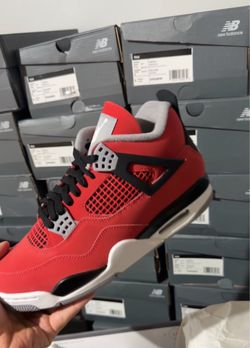 Jordan retro 4 toro