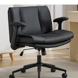 Criss Cross Chair with Flip-Up Armrests Leather, Cross Legged Office Chair on Wheels, Comfy Swivel Chair with Wide Seat for Home Office, Vanity, Accen
