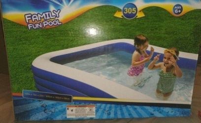 10 Foot Inflatable Family Pool