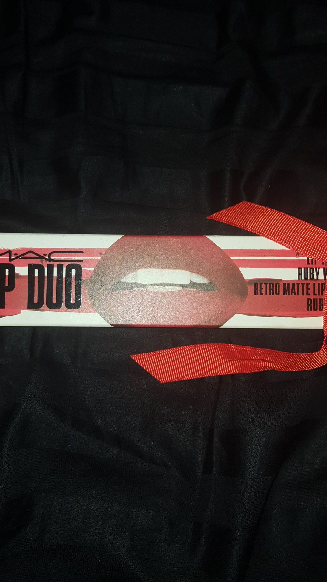 Brand new Mac duo lip stick and liner