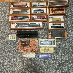 Tyco Royal Blue Train Set