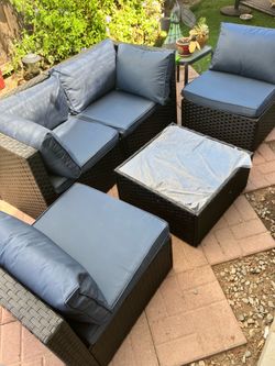 Patio set new
