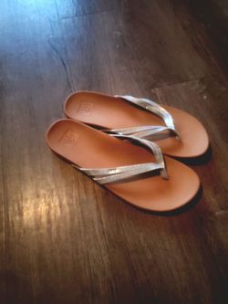 Reef sandals size 10