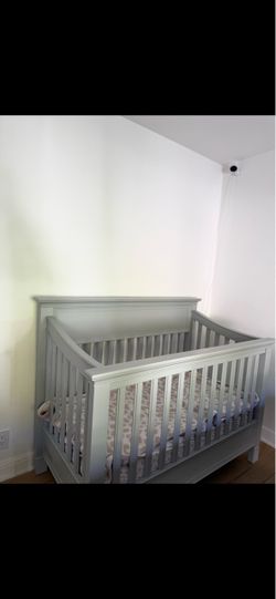 Larkin 4 in 1 crib