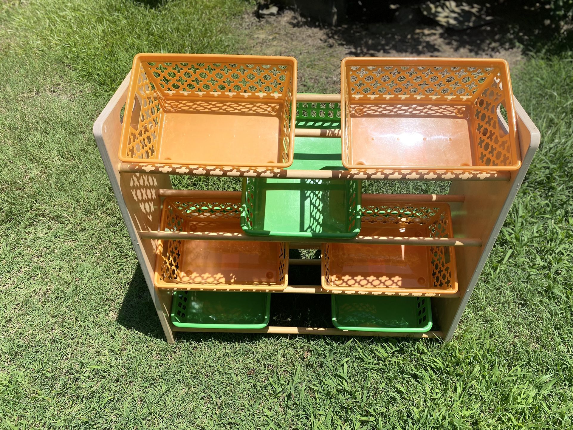 Toy Storage Cubby shelf With 7 Storage bins