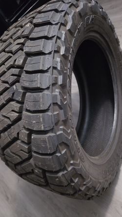 Toyo tires 33 12.50 20