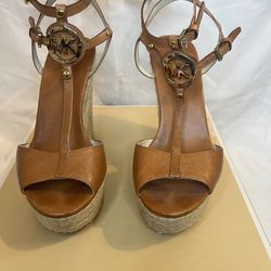 Michael Kors Keely Wedge Size 7 1/2