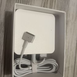 MacBook Charger 85w 