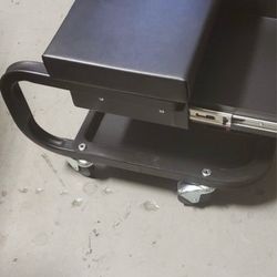 ROLLING TOOL SEAT