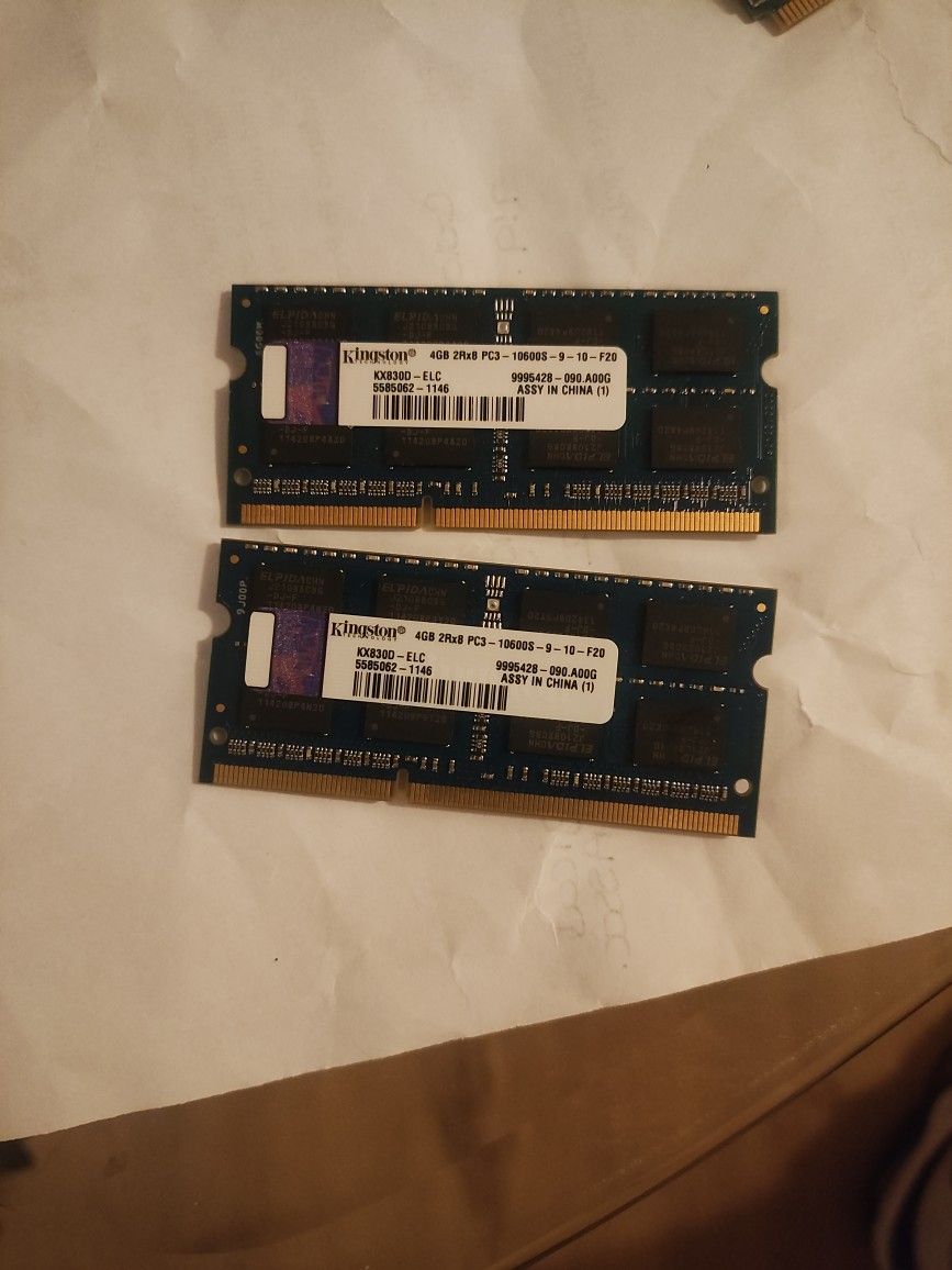 Kingston RAM STICKS