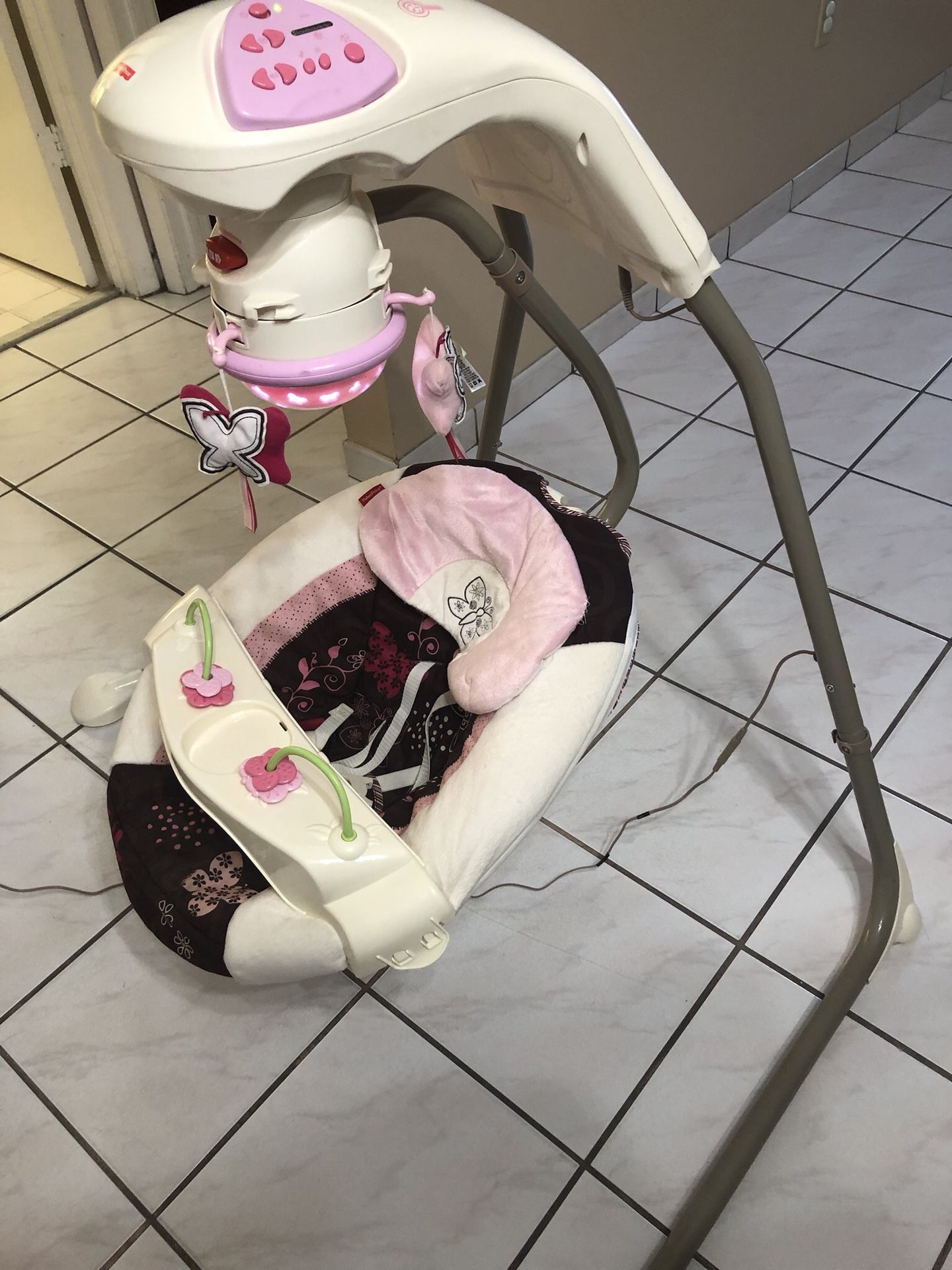 Fisher price baby swing perfect condition