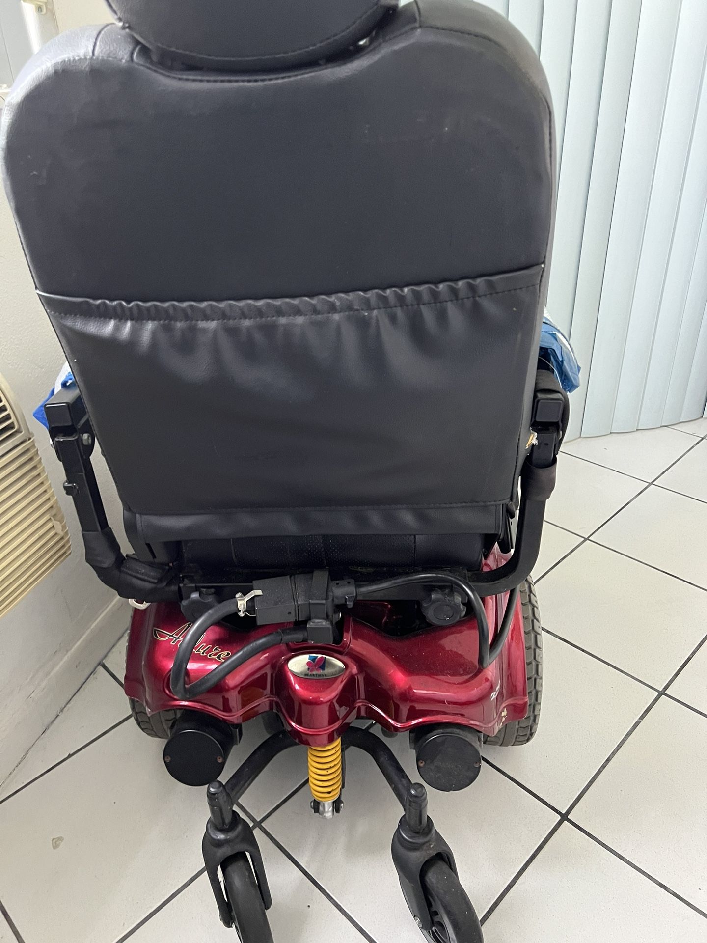 Heartway USA Allure Power Wheelchair
