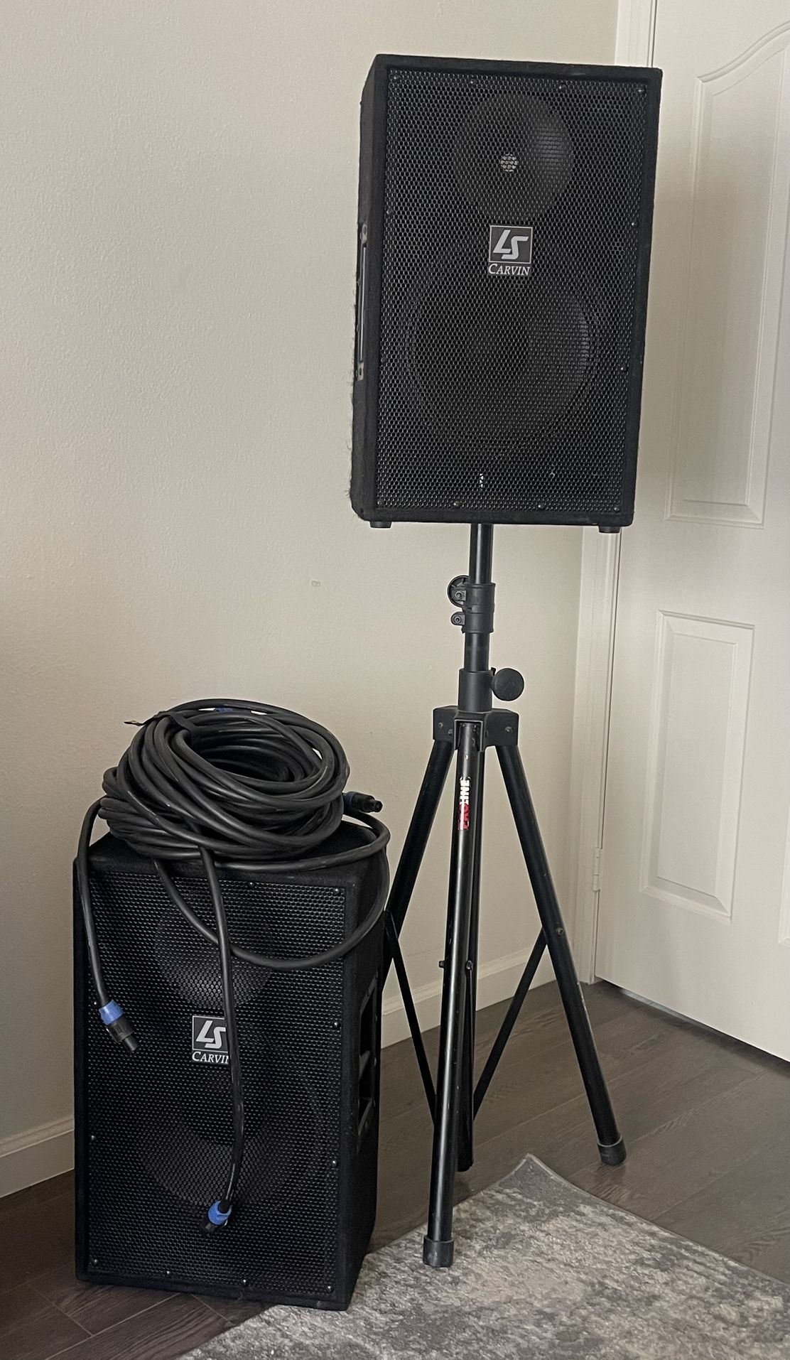 Carvin LS1392 Speakers (pair) + Stands & Cables