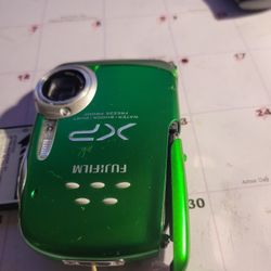 Mini Camcorder HD SD Card  Battery And Charger 