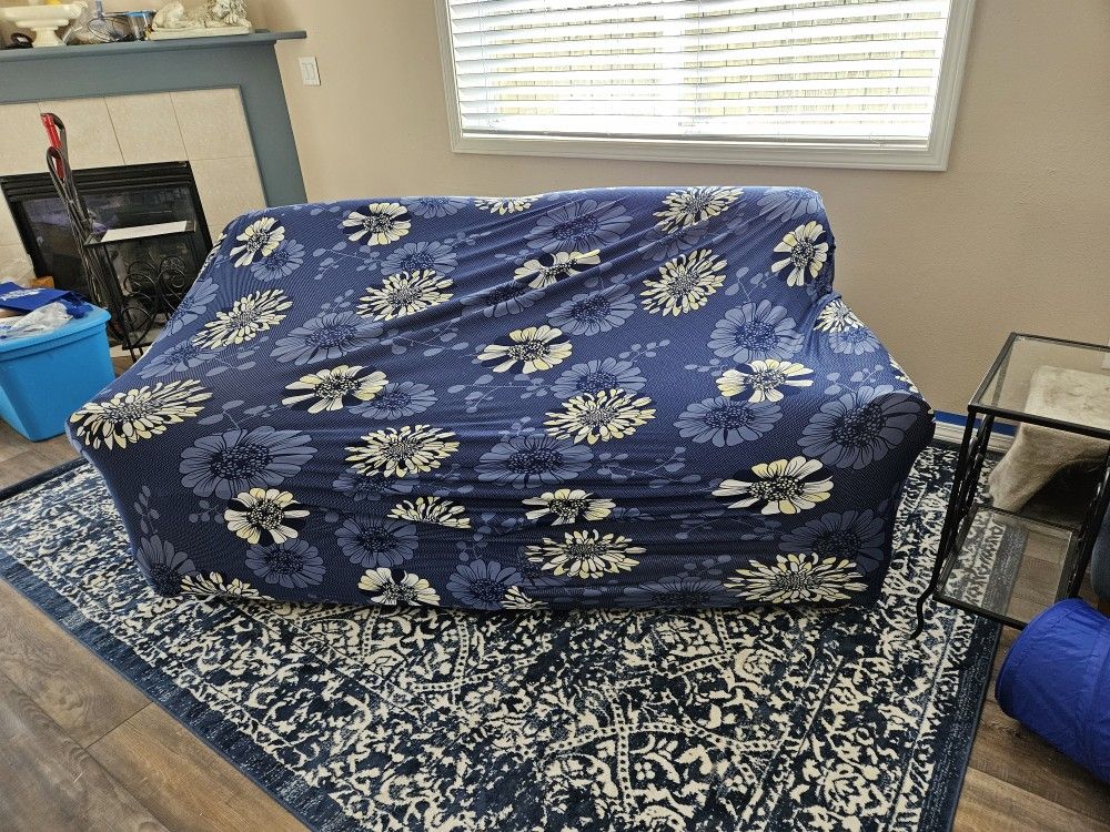 Stretchy Couch Cover 