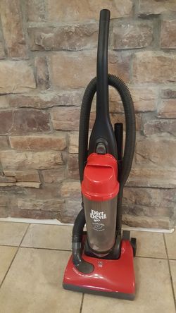 Dirt devil vacuum cleaner