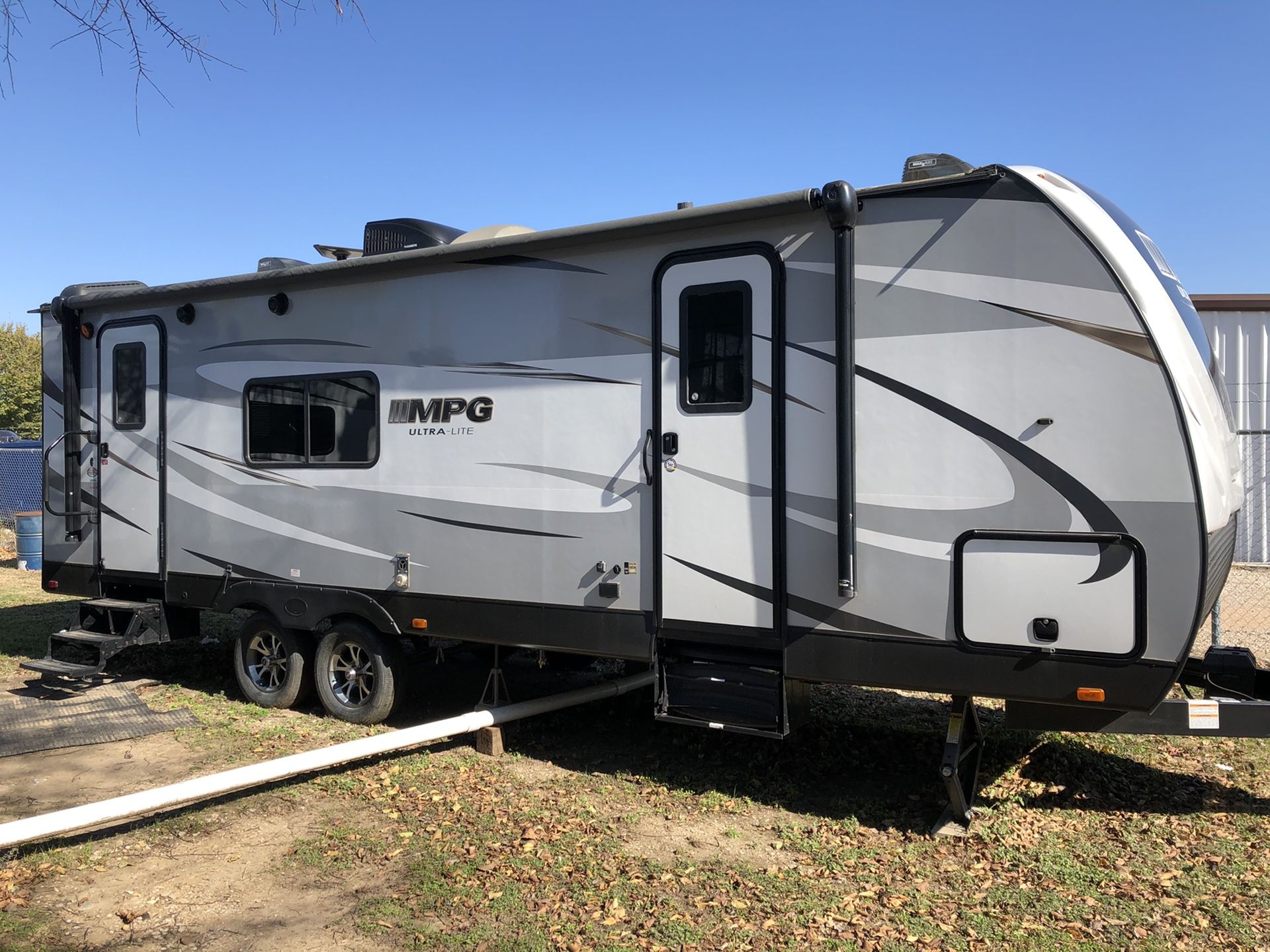 2018 MPV travel trailer model 2450 rk