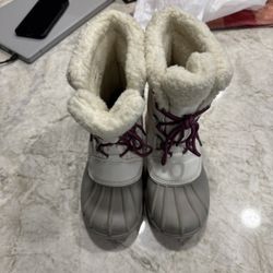 Snow Boots Kids Size 3