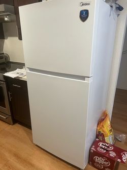 MIDEA fridge
