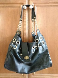 New black purse