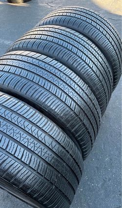 255 40 20 PIRELLI CON 90% de vida Las 4