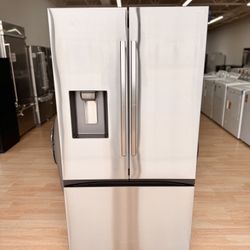 New Samsung 31 cu. ft. French Door Smart Fridge with 4 Ice Types – Fingerprint-Resistant Stainless Steel (Model: RF32CG5400SR) – 65% Off MSRP!