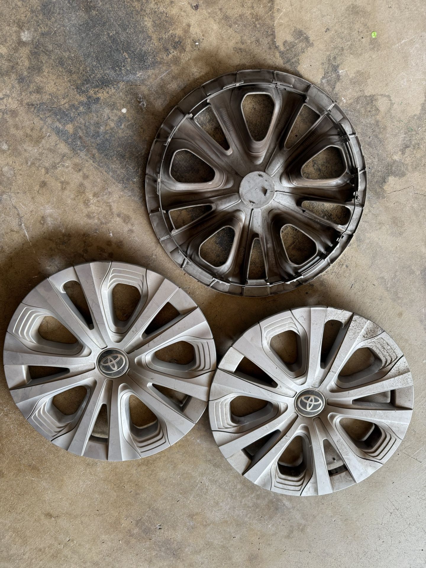 Hubcap Rim Cover For Toyota Prius 2021