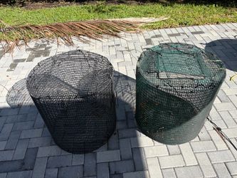 Bait pens