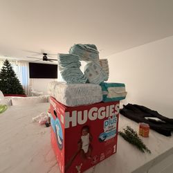 Number 1 Diapers ( New Born ) 