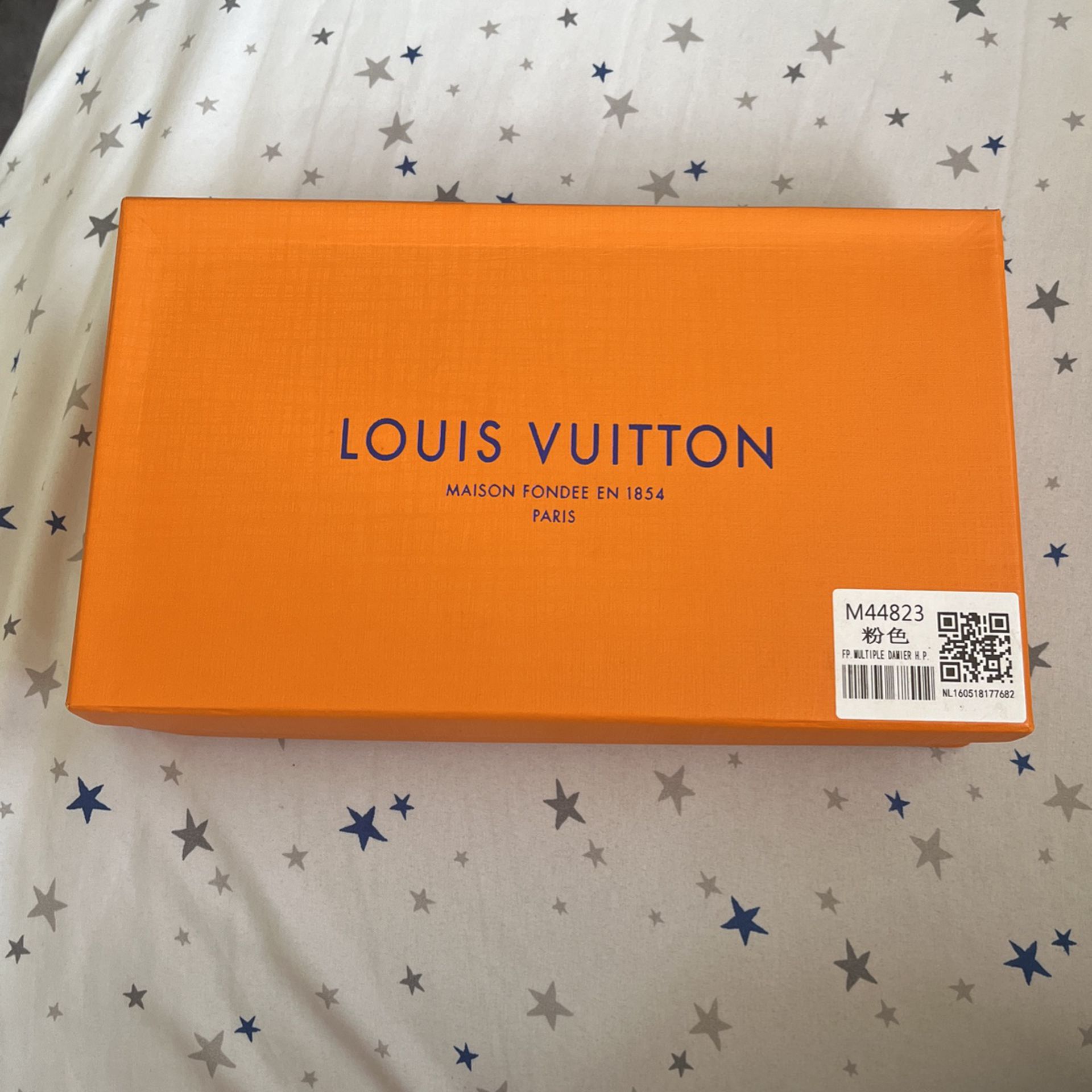 Louis Vuitton Woman’s Wallet Maison Fondee En 1854