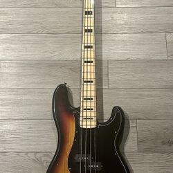 2011 Fender Classic Series 70s Precision Bass Sunburst MIJ Japan Squier
