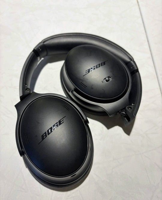 BOSE Quiet Comfort Headphones