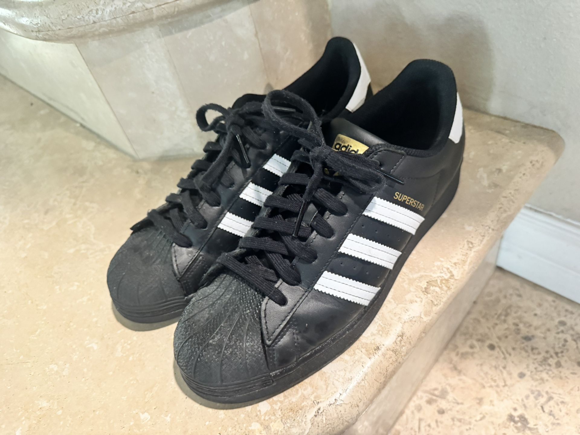 Adidas superstar Shoes Size 9.5