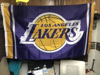 Im Selling Lakers Size 3x5 $20