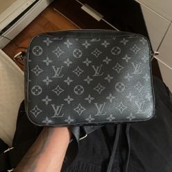 LOUIS VUITTON White Croisette Damier Azur Satchel Crossbody Bag for Sale in  Kearny, NJ - OfferUp